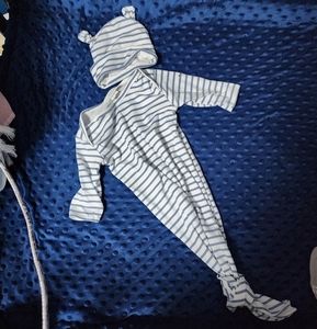 Newborn-Knotted sleep sack